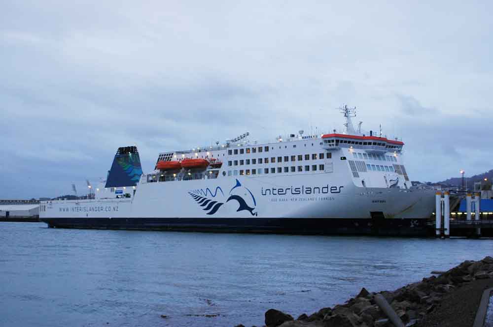132 - Nueva Zelanda - Wellington, muelle, ferry